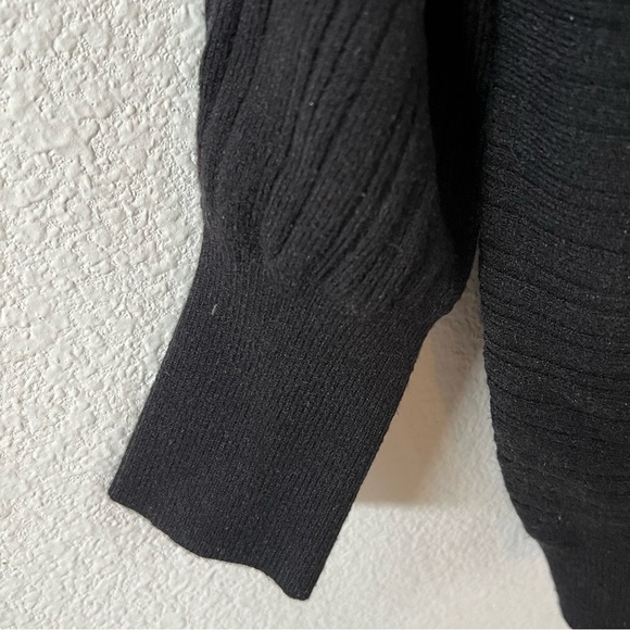 Chico’s Black Ribbed Sweater Cashmere Blend Size 8 - Picture 4 of 8